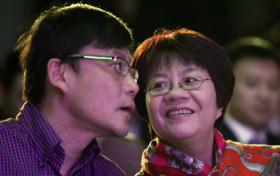 “庆渝年”再度上演宫斗大戏！六大疑问仍待解|观潮