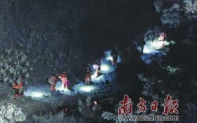 千名救援人员进山筑起“截火带” 佛山高明山火已得到控制