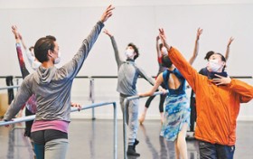 他们在“云端”起舞