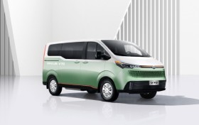 采用全新平台全新设计 上汽大通MAXUS V70首发亮相