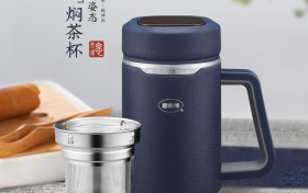 教师节敬师恩，思乐得 “杯” 暖三尺讲台