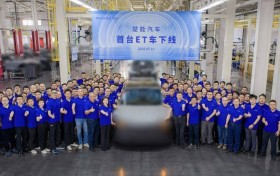 现在还敢入局造车，晚了还是疯了？