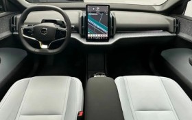 国产沃尔沃EX30实车曝光 定位纯电动小型SUV