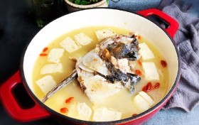 食疗缓解颈椎痛苦,久坐人群可尝试